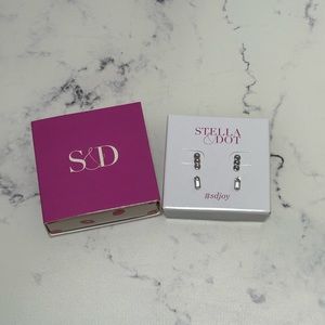 STELLA & DOT Madison Stud Set Silver